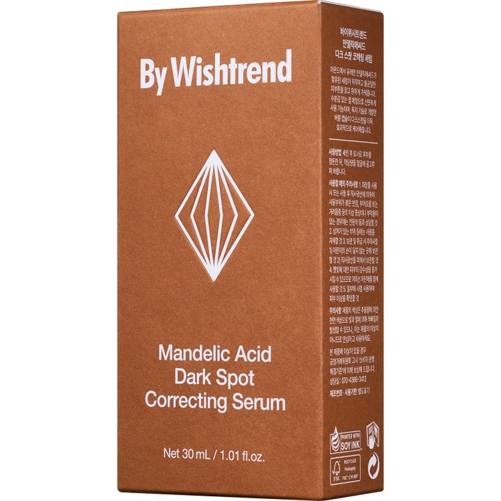 By Wishtrend Mandelic Acid Dark Spot Correcting Serum 30 ml serum mot pigmentflekker i en brun pappeske med hvit tekst