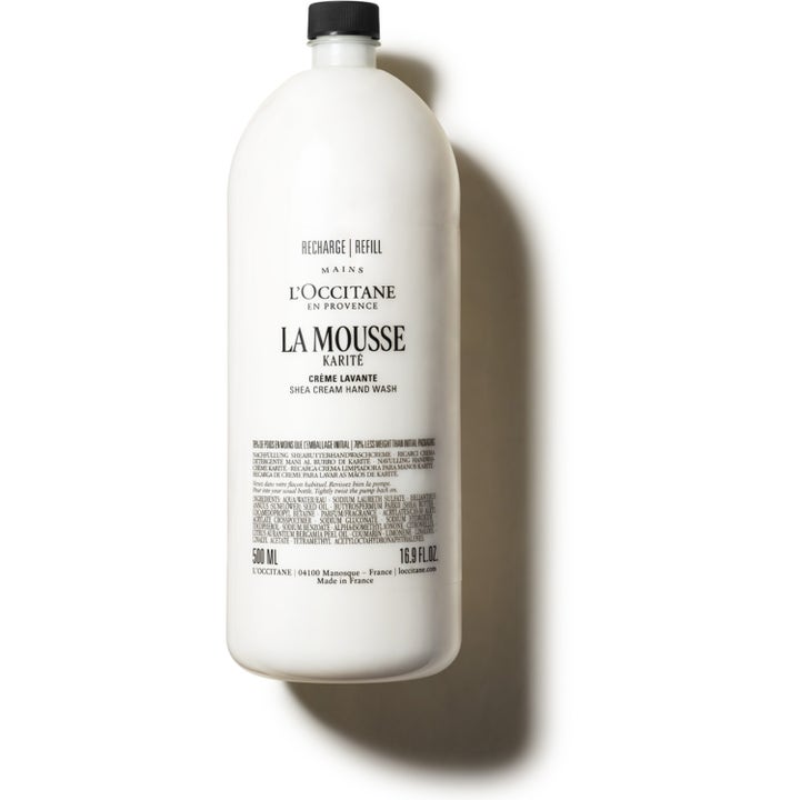 L'Occitane Shea Cream Hand Wash 500 ml pleiende håndvask i en hvit refillflaske av plast med sort skrukork