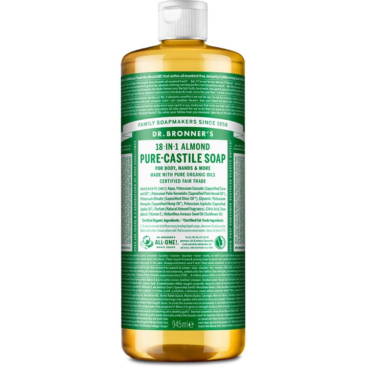 Dr. Bronner's 18-in-1 Almond Pure-Castile Soap 945 ml rengjørende såpe i ravfarget plastflaske med grønn etikett
