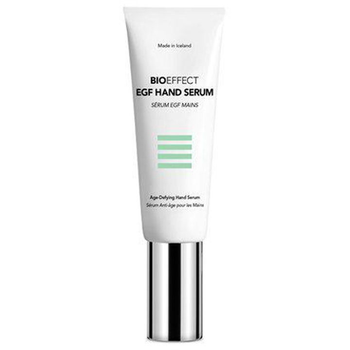 Bioeffect EGF Hand Serum 40ml aldringsmotvirkende håndserum i hvit tube med sølvfarget kork og grønne striper