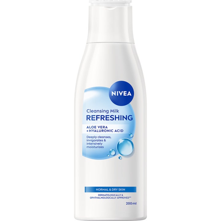 Nivea Refreshing Cleansing Milk 200 ml fuktighetsgivende ansiktsrens i hvit plastflaske med blått motiv og vanndråper.