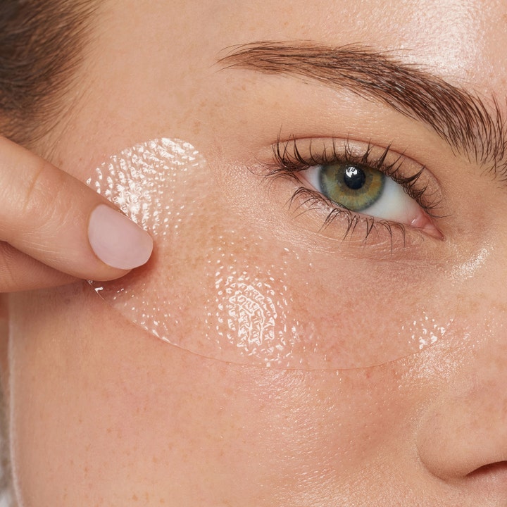 By Terry Hyaluronic Global Eye Patch 1 stk fuktighetsgivende øyemaske med gjennomsiktig teksturert patch under øyet