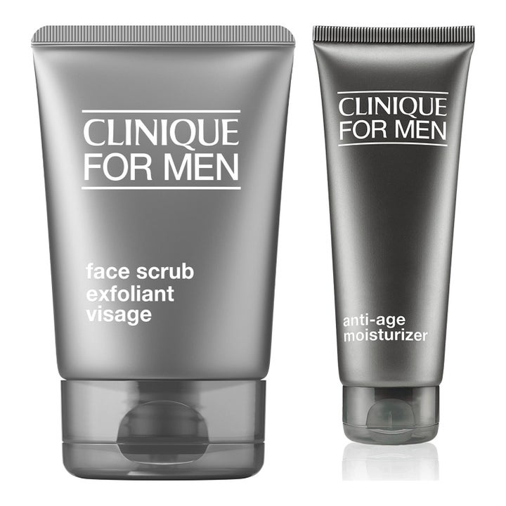 Clinique For Men Face Scrub og Anti-Age Moisturizer eksfolierende og fuktighetsgivende hudpleie i to grå tuber