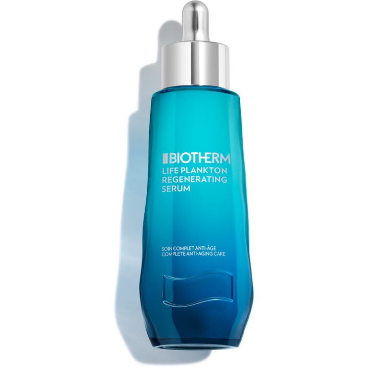 Biotherm Life Plankton Regenerating Serum fornyende ansiktsserum i blå gradert glassflaske med sølvfarget pumpe