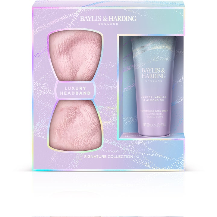 Baylis & Harding Signature Collection 125 ml gavesett med oppfriskende kroppsvask og et rosa pannebånd i lilla eske.