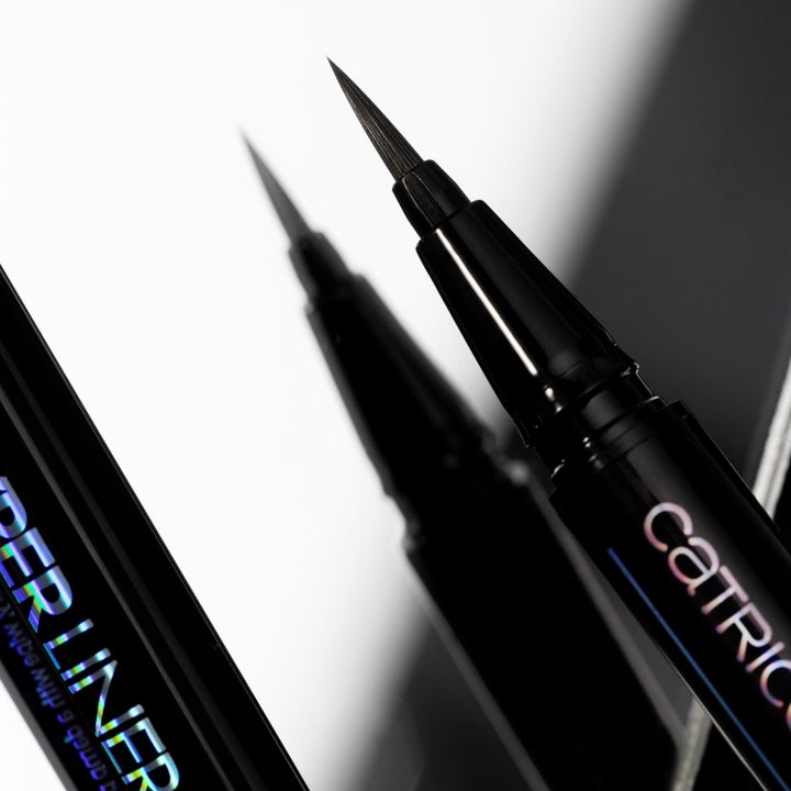 Hyper Liner Brush Eyeliner