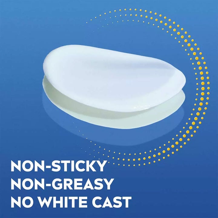 NIVEA Q10 Anti-Wrinkle Expert Daily UV Fluid 40 ml lett hvit dagkrem med SPF50 som ikke klistrer eller gir hvite merker