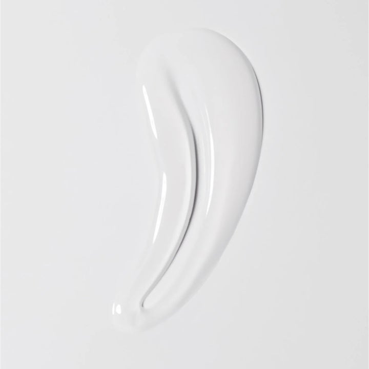 Jorgobé AHA Exfoliator 50 ml eksfolierende serum med en glatt hvit kremet tekstur som fornyer huden.