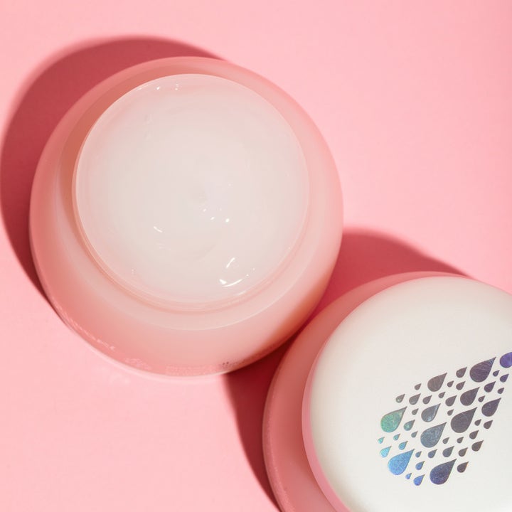 Saturday Skin Waterfall Glacier Water Cream 30 ml fuktighetskrem med lett geltekstur i krukke med holografiske dråper