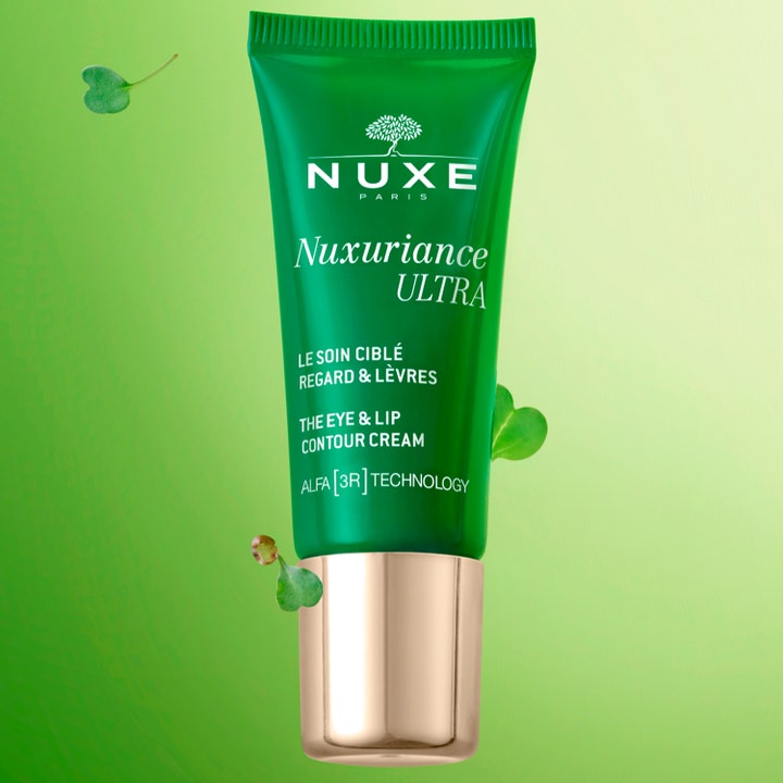 Nuxe Nuxuriance ULTRA 15 ml øyekrem og leppekrem i grønn tube med gulldetaljer og Alfa 3R-teknologi