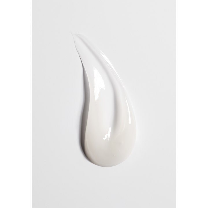 Jorgobé Vitamin C Serum 50 ml glødgivende ansiktsserum vist som en hvit og glansfull kremet tekstur.