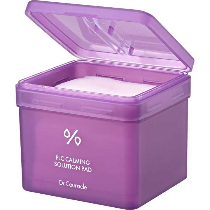 Dr. Ceuracle PLC Calming Solution Pad 130 stk beroligende toner i lilla boks med åpent lokk og hvite pads
