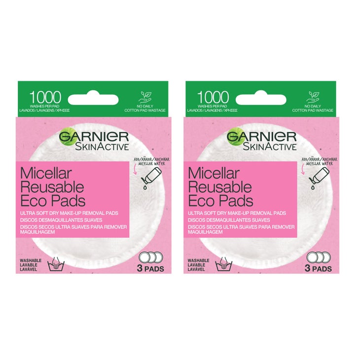 Garnier SkinActive Micellar Reusable Eco Pads 3-pakning gir bærekraftig sminkefjerning med myke rosa og hvite pads.