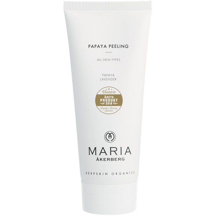 Maria Åkerberg Papaya Peeling eksfolierende ansiktspeeling i hvit tube med gullmerke som gir huden fornyet glød.