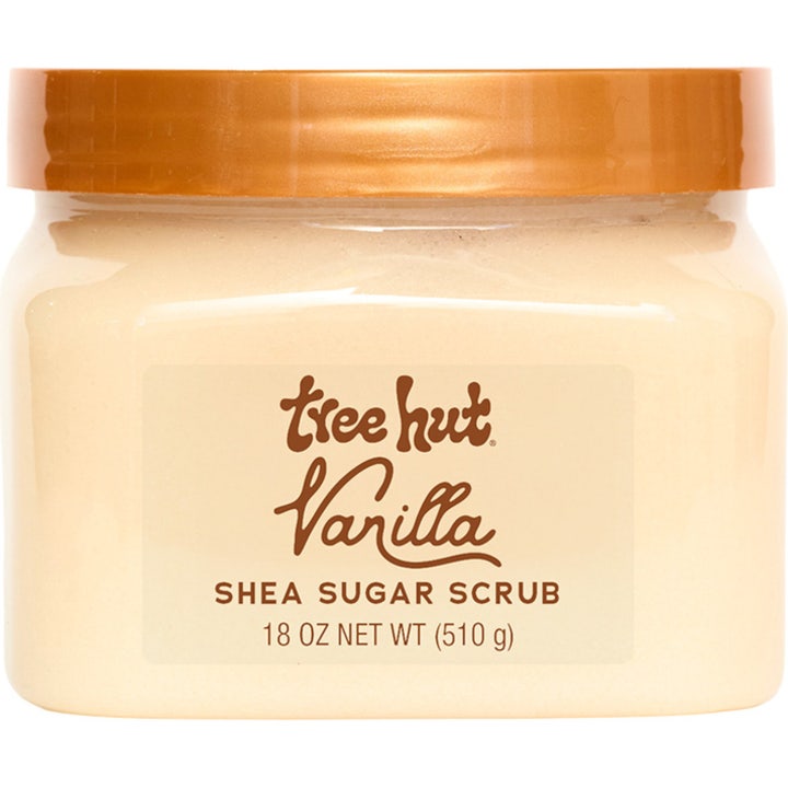 Tree Hut Vanilla Shea Sugar Scrub 510 g eksfolierende kroppsskrubb i krukke med oransje lokk