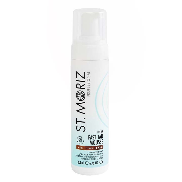 St. Moriz Professional Fast Tan Mousse 200 ml selvbrunningsmousse gir glød i hvit plastflaske med pumpe og klar kork