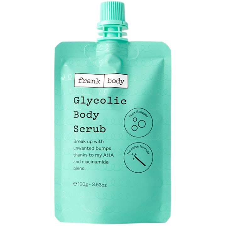 Frank Body Glycolic Body Scrub 100g eksfolierende kroppsskrubb med AHA i en lyseblå pose med praktisk skrukork.