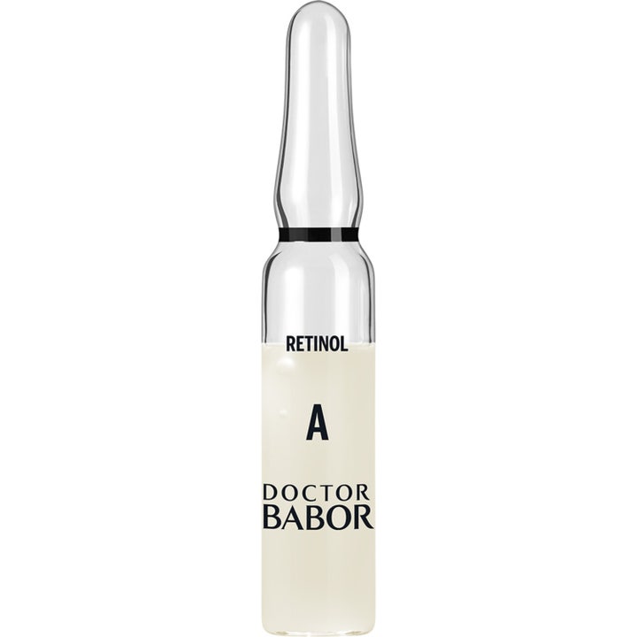 Doctor Babor Renewal Ampoule Serum Concentrate 7x2 ml fornyende retinolserum i hvit eske med preget ampullesilhuett