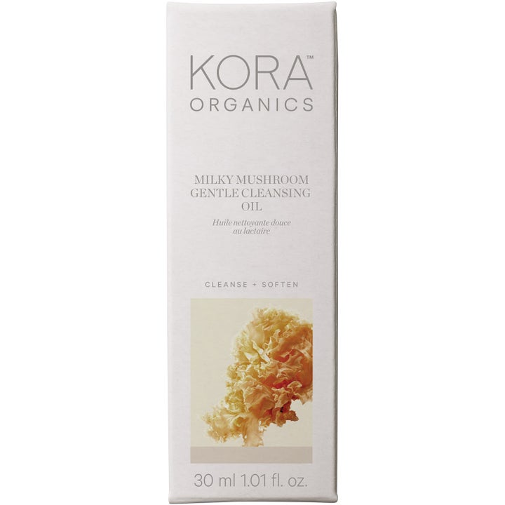 KORA Organics Milky Mushroom Gentle Cleansing Oil 30 ml ansiktsolje som renser og mykgjør i hvit eske med soppmotiv
