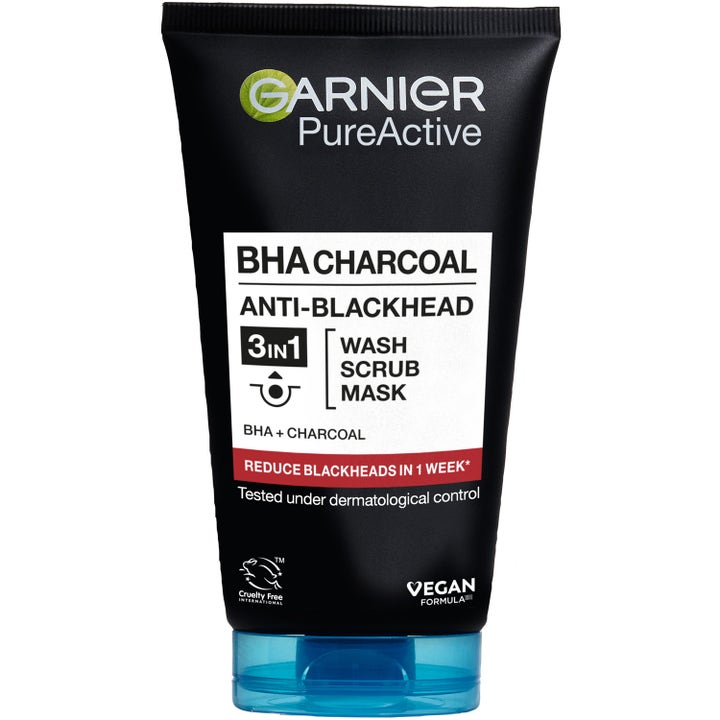Garnier PureActive BHA Charcoal 3in1 ansiktsrens mot hudormer i en matt svart tube med blå gjennomsiktig kork.