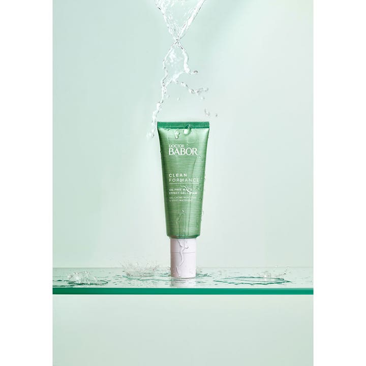 Babor Cleanformance Oil-Free Matt Gel-Cream 50 ml mattende fuktighetskrem i grønn tube med frisk vannsprut