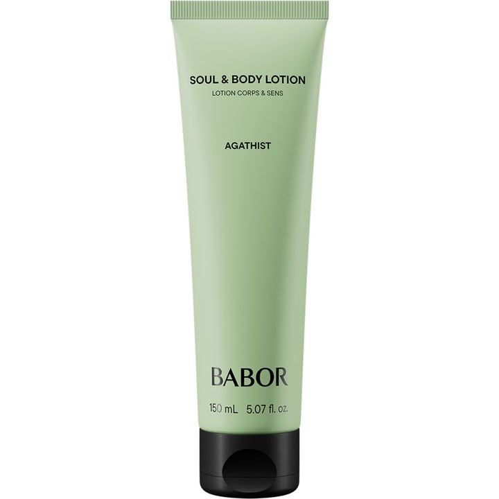 Babor Soul & Body Lotion Agathist 150 ml pleiende kroppskrem i en lys grønn tube med minimalistisk sort tekst