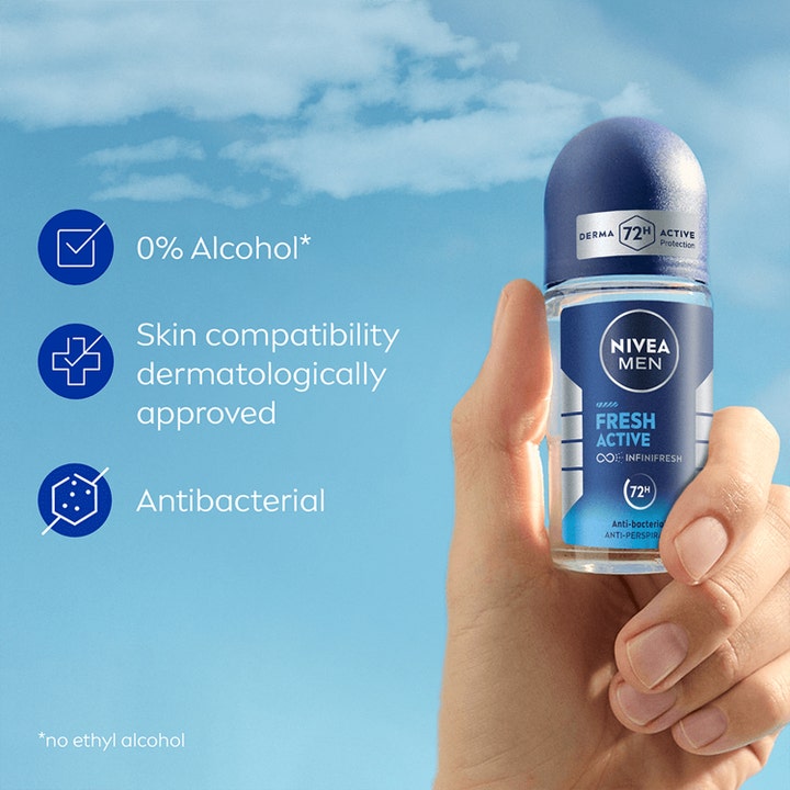 NIVEA MEN Fresh Active 50 ml antibakteriell roll-on deodorant gir 72 timers beskyttelse og holdes mot en blå himmel