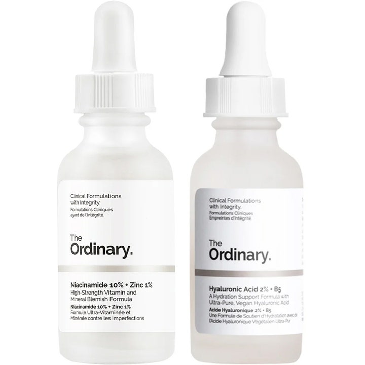 The Ordinary Niacinamide 10% + Zinc 1% og Hyaluronic Acid 2% + B5 sett med to serum i frostede glassflasker.