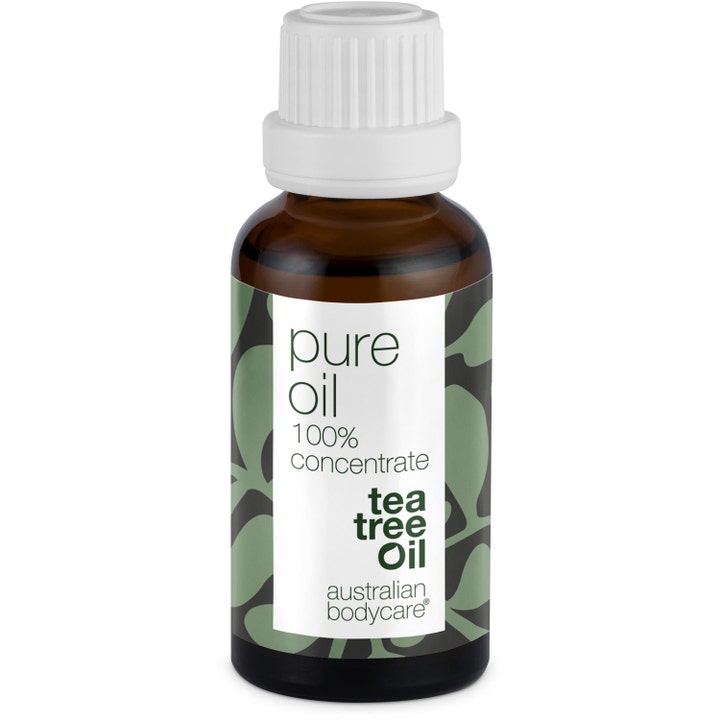 Australian Bodycare Tea Tree Oil 30 ml konsentrat mot kviser i en brun glassflaske med hvit kork.