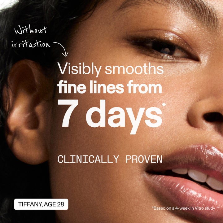 The INKEY List Starter Retinol Serum 30 ml glatter ut fine linjer uten irritasjon vist på kvinneansikt