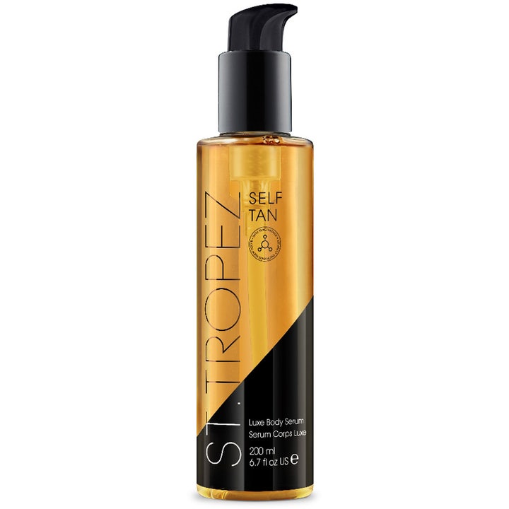 St.Tropez Self Tan Luxe Body Serum 200 ml gir glød i en klar flaske med sort pumpe.