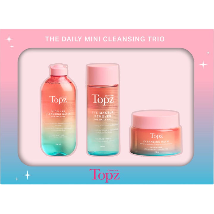 Topz The Daily Mini Cleansing Trio sett med rensende hudpleie i fargerike flasker og krukke.