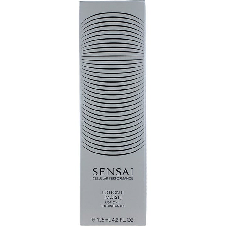 Sensai Cellular Performance Lotion II Moist 125 ml fuktighetsgivende ansiktspleie i sølvfarget eske med linjemønster