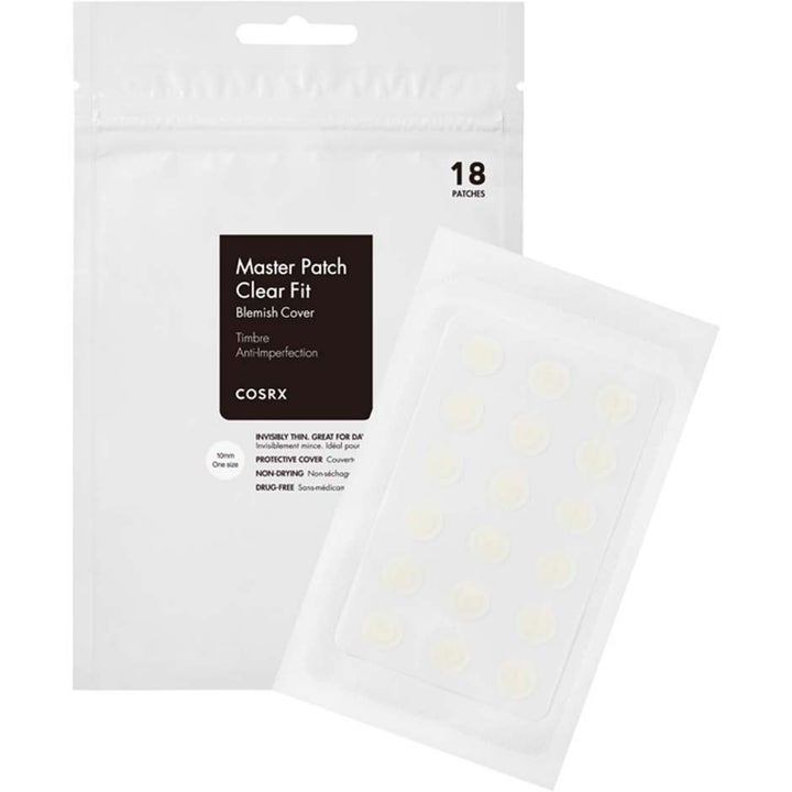 COSRX Master Patch Clear Fit 18 stk kviseplaster beskytter urenheter i hvit pose med sort etikett og ark