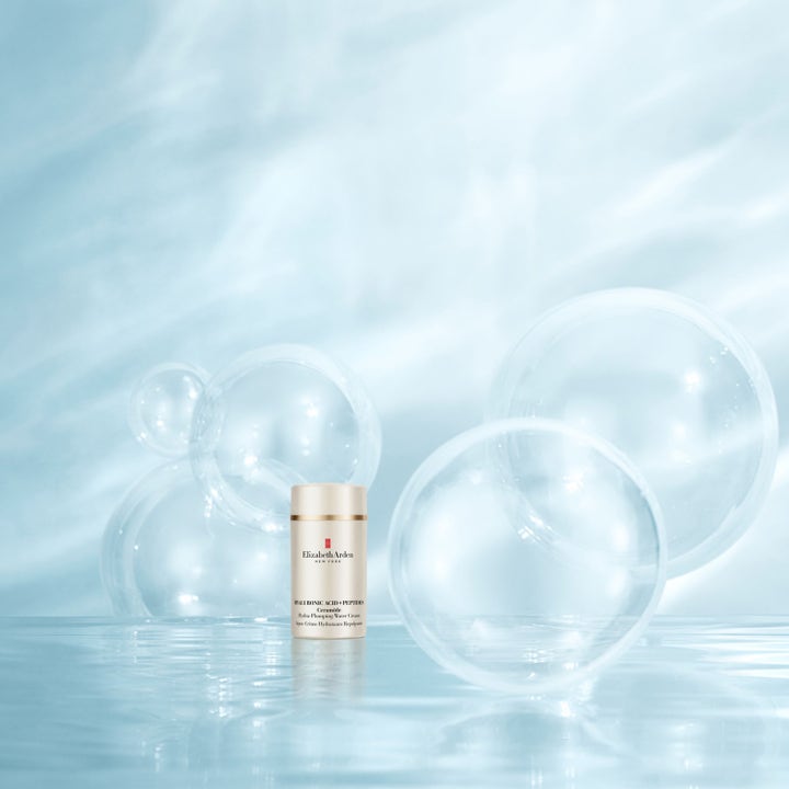 Elizabeth Arden Hyaluronic Acid + Peptides Water Cream 50 ml fuktighetskrem omgitt av vannbobler