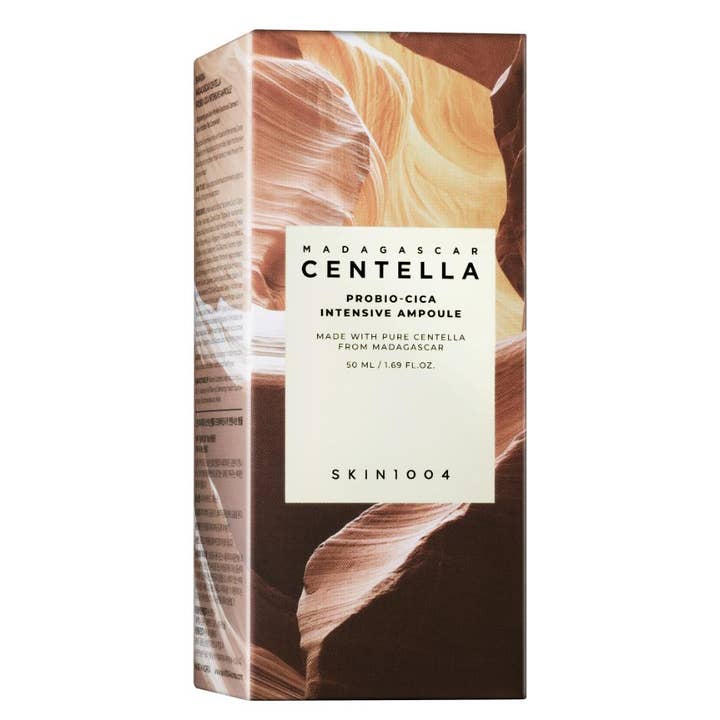 SKIN1004 Madagascar Centella Probio-Cica Intensive Ampoule 50 ml styrkende serum i brun eske med fjellandskap