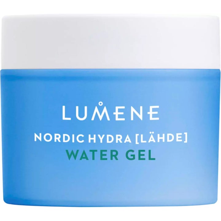 Lumene Nordic Hydra Lähde Water Gel 50 ml fuktgivende ansiktsgel i en matt lyseblå krukke med hvitt lokk.