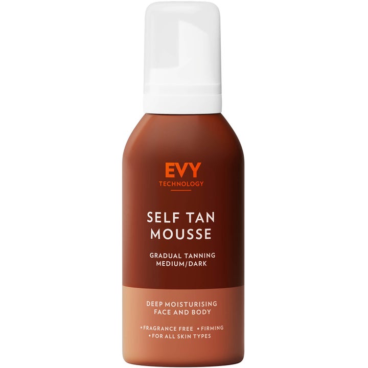 EVY Technology Self Tan Mousse Medium/Dark fuktighetsgivende selvbruning i brun flaske med hvit skumpumpe