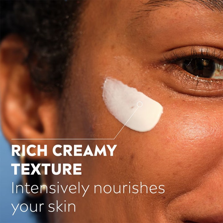 NIVEA Q10 Extra Nourish Day Cream 50 ml nærende dagkrem med rik kremet tekstur som pleier huden intensivt