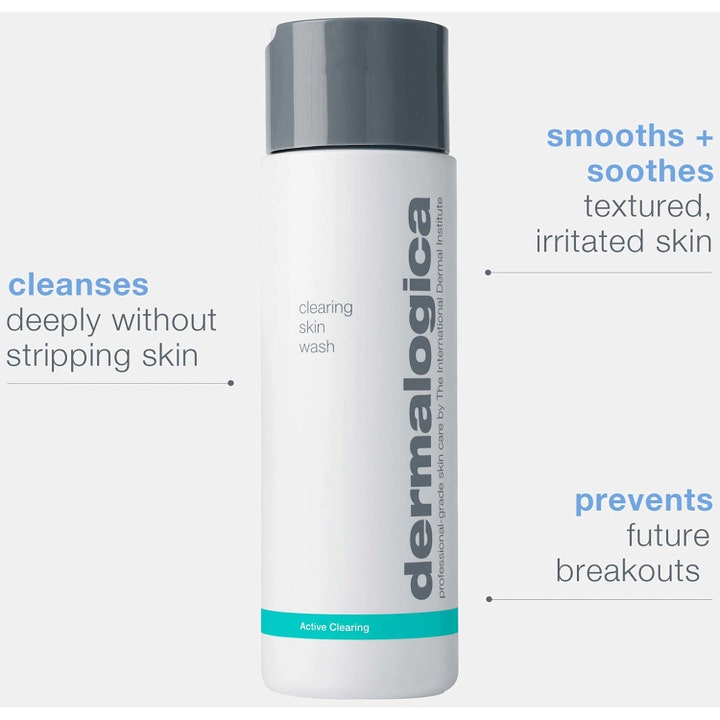 Dermalogica Clearing Skin Wash 250 ml ansiktsrens som motvirker kviser i hvit flaske med grått lokk