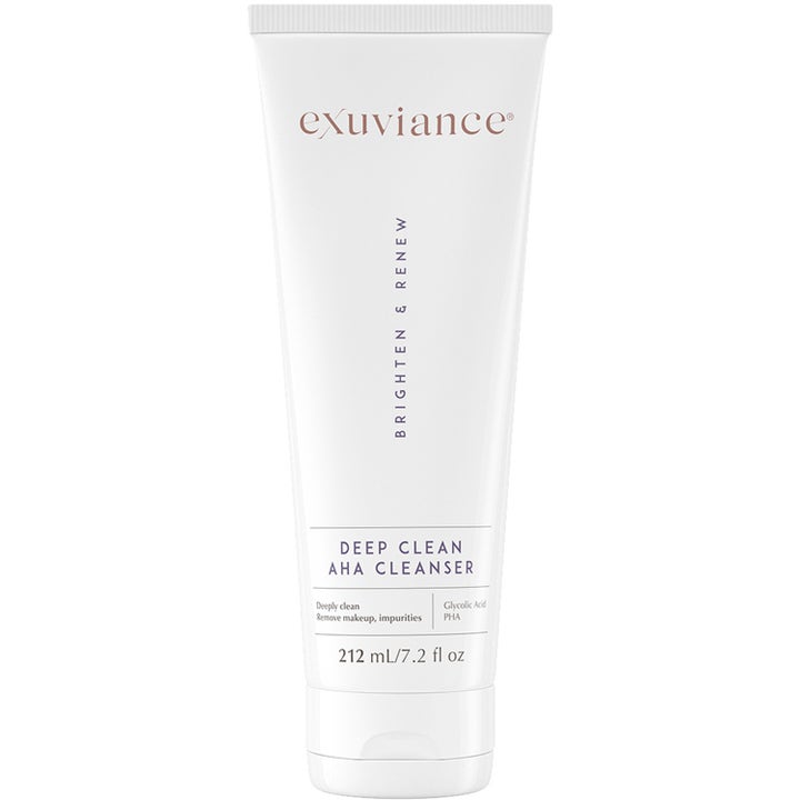 Exuviance Deep Clean AHA Cleanser 212 ml ansiktsrens med AHA og PHA i hvit tube som fjerner smuss og gir huden ny glød.