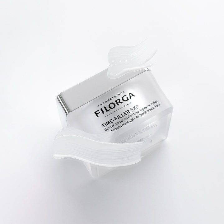 Filorga Time-Filler 5 XP 50 ml rynkekorrigerende gelkrem i hvit krukke med lett og flytende tekstur