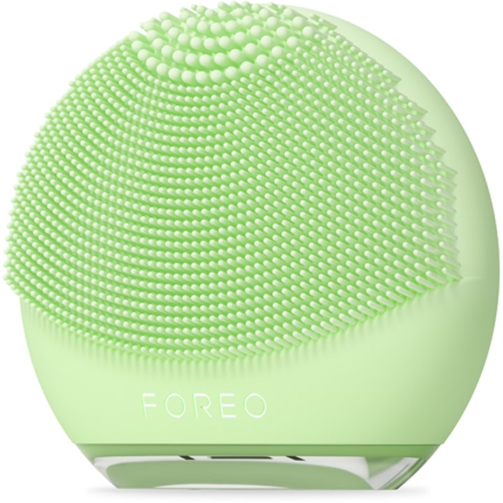 FOREO LUNA 4 go Pistachio 1 stk ansiktsrensebørste som gir dyp rens i pistasjgrønn silikon med myke knopper