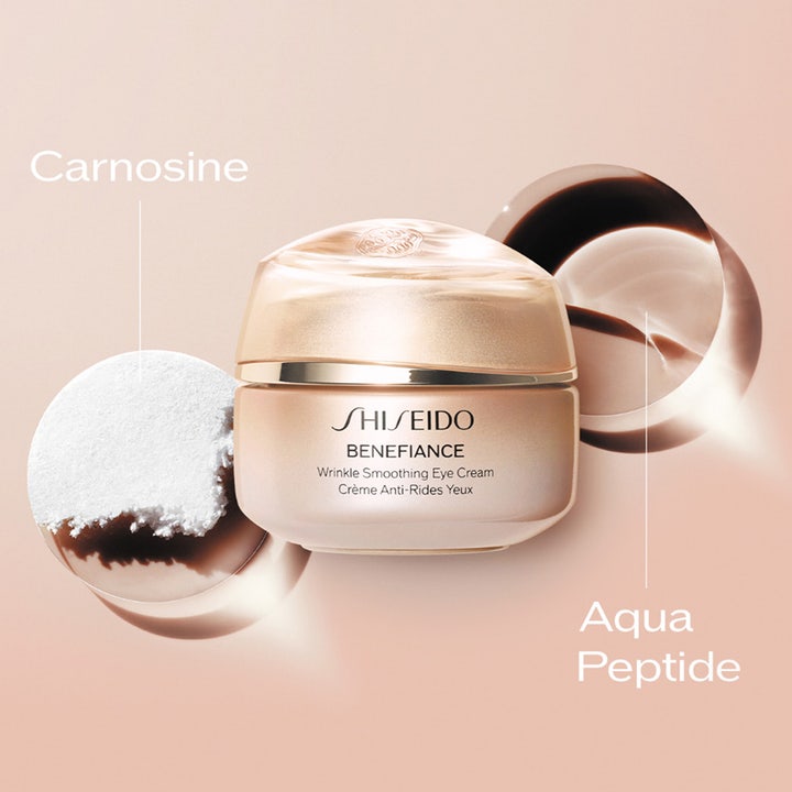 Shiseido Benefiance Smoothing Eye Cream 15 ml i krukke med Carnosine og Aqua Peptide mot rynker