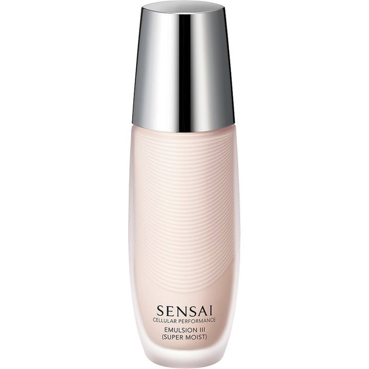Sensai Cellular Performance Emulsion III Super Moist fuktighetsgivende ansiktsemulsjon i rillet rosa flaske med sølvlokk