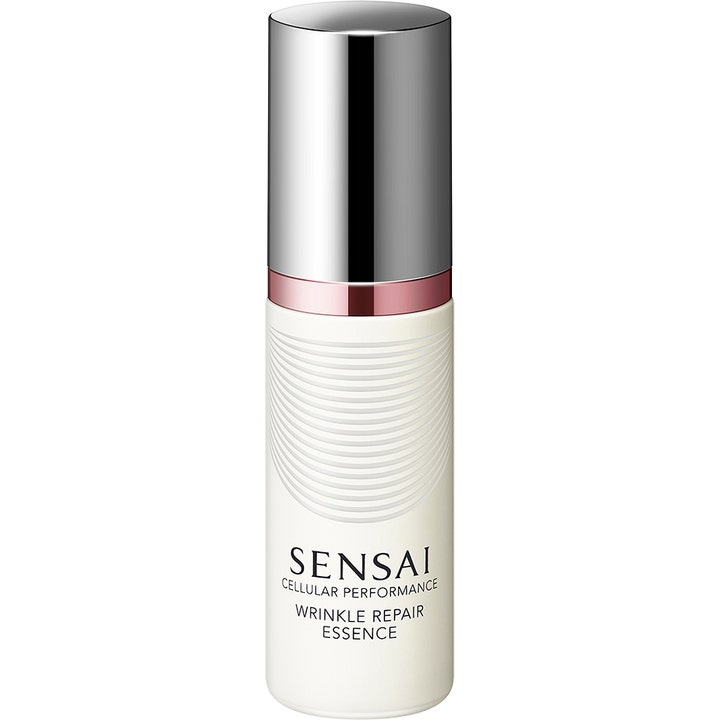 Sensai Cellular Performance Wrinkle Repair Essence 40 ml mot rynker i hvit flaske med bølgemønster og blank sølvkork