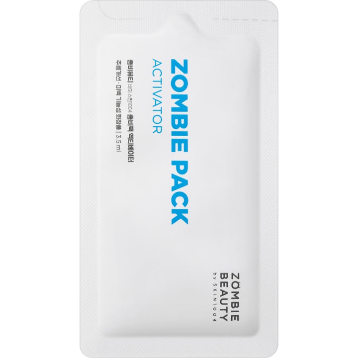 SKIN1004 Zombie Beauty Zombie Pack Activator 3,5 ml oppstrammende ansiktsmaske i hvit sachet med blå tekst