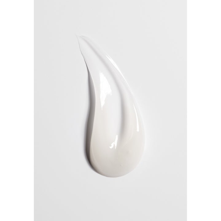 Jorgobé Niacinamide Serum 50 ml ansiktsserum med hvit kremet og glansfull tekstur som gir jevnere hudtone