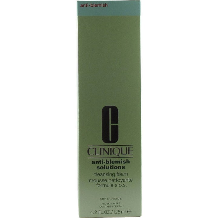 Clinique Anti-Blemish Solutions Cleansing Foam 125 ml ansiktsrens i grønn eske som motvirker urenheter.