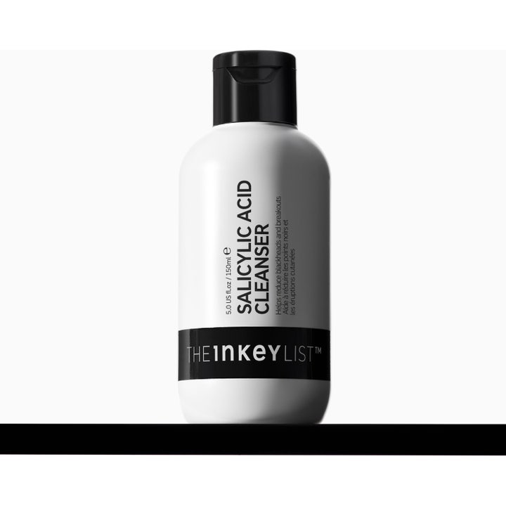 The INKEY List Salicylic Acid Cleanser 150 ml ansiktsrengjøring mot kviser i hvit flaske med sort kork og logo